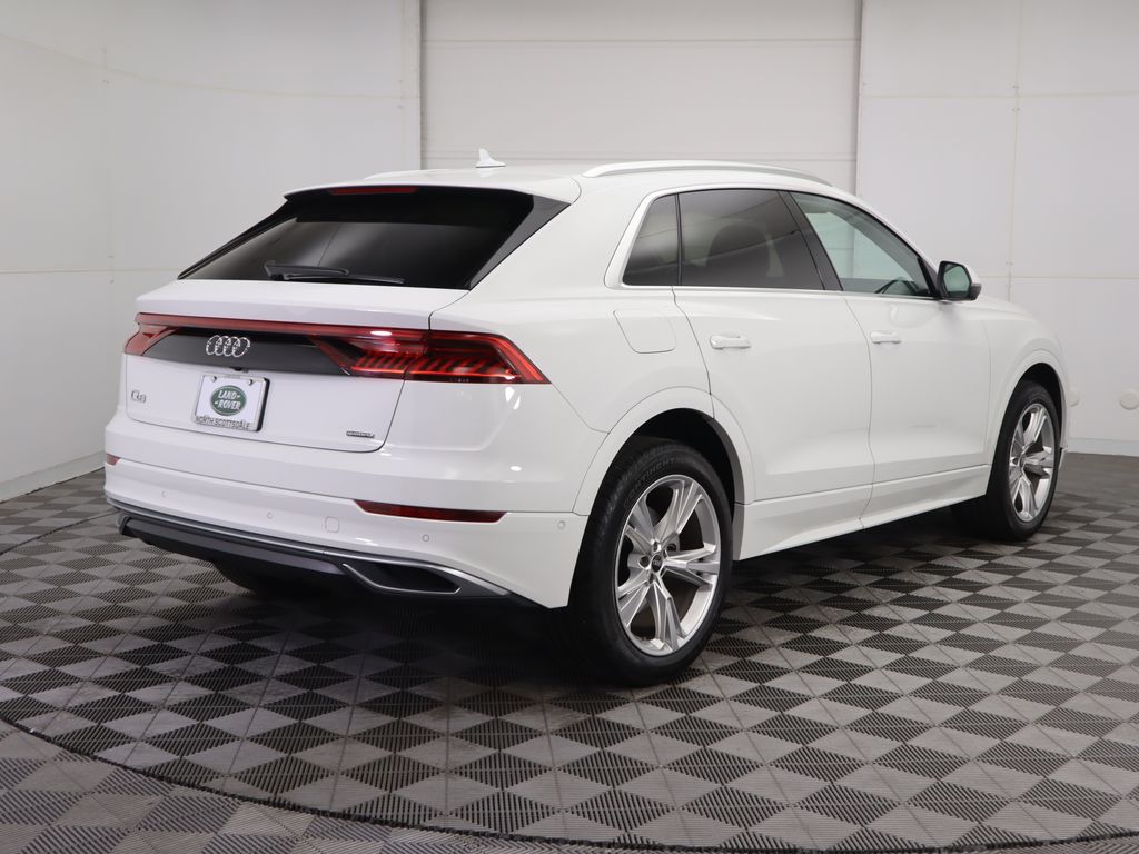 2022 Audi Q8 55 Premium Plus photo 5