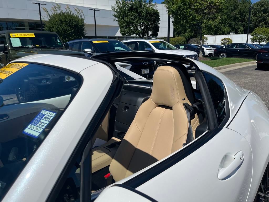 2024 Mazda MX-5 Miata Miata RF Grand Touring photo 24