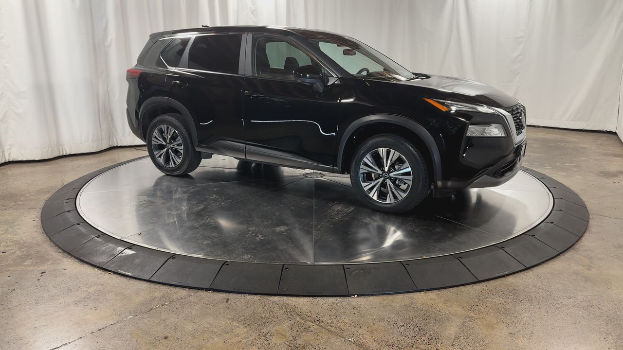 2023 Nissan Rogue SV photo 2