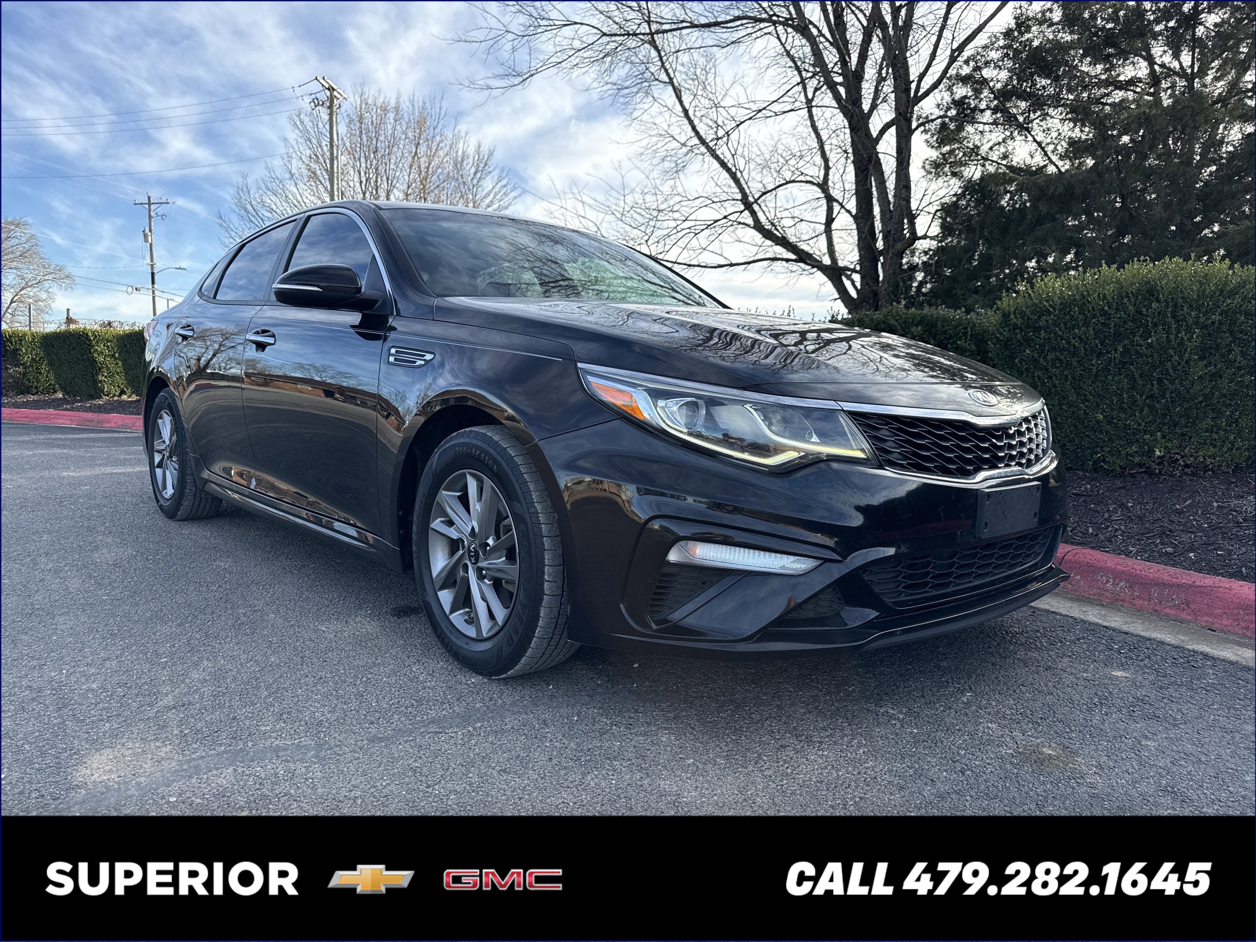 2019 Kia Optima LX's photo