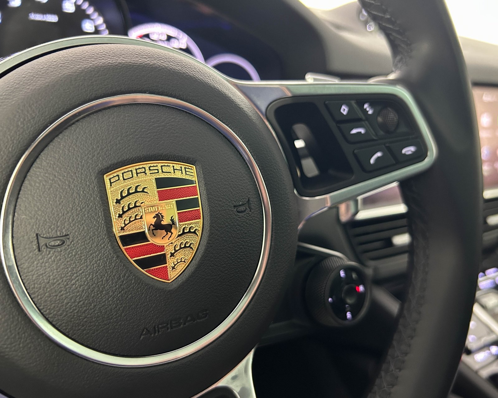 2023 Porsche Cayenne E-Hybrid Coupe photo 17