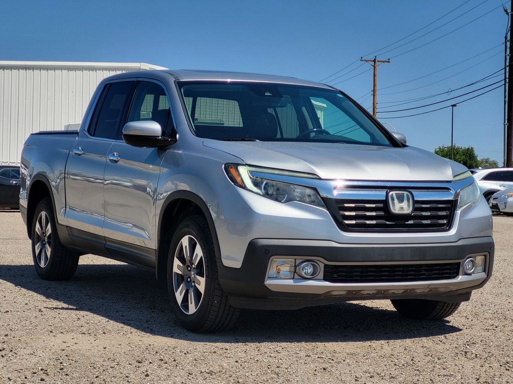 2019 Honda Ridgeline RTL-E photo 3
