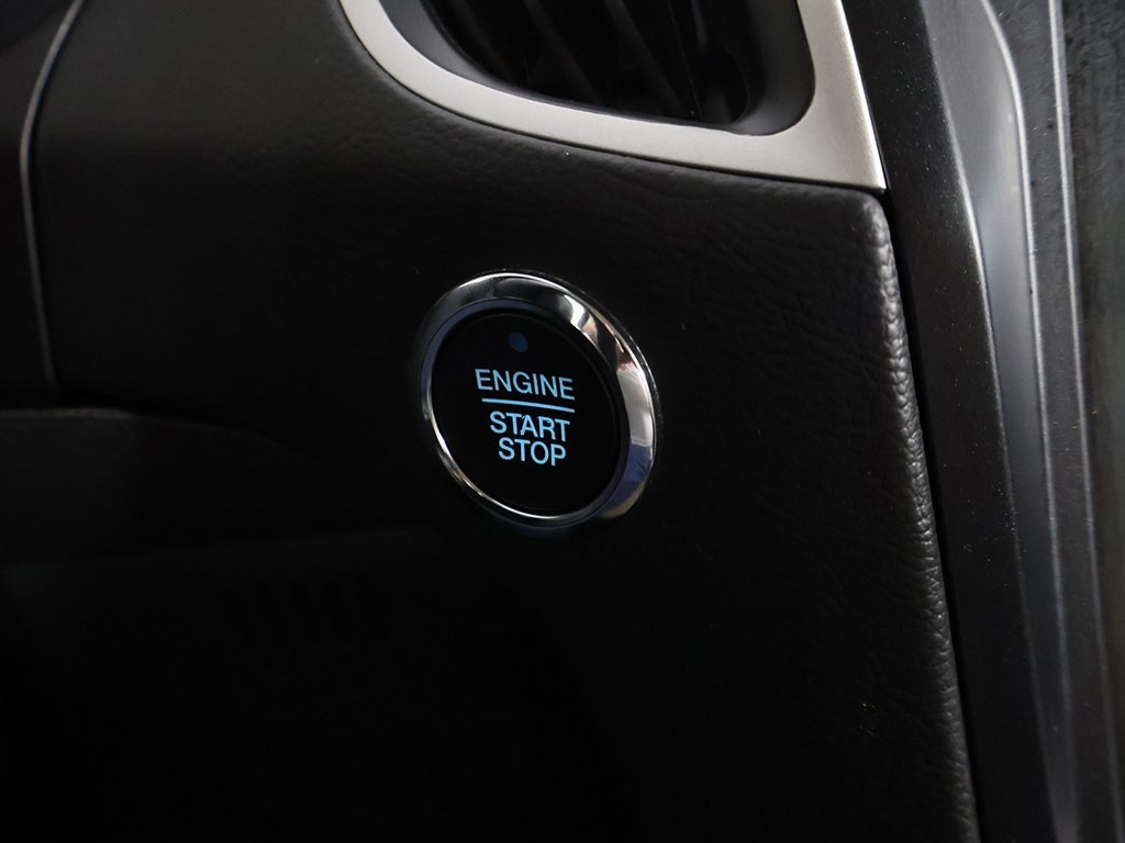2022 Ford Edge SEL photo 35