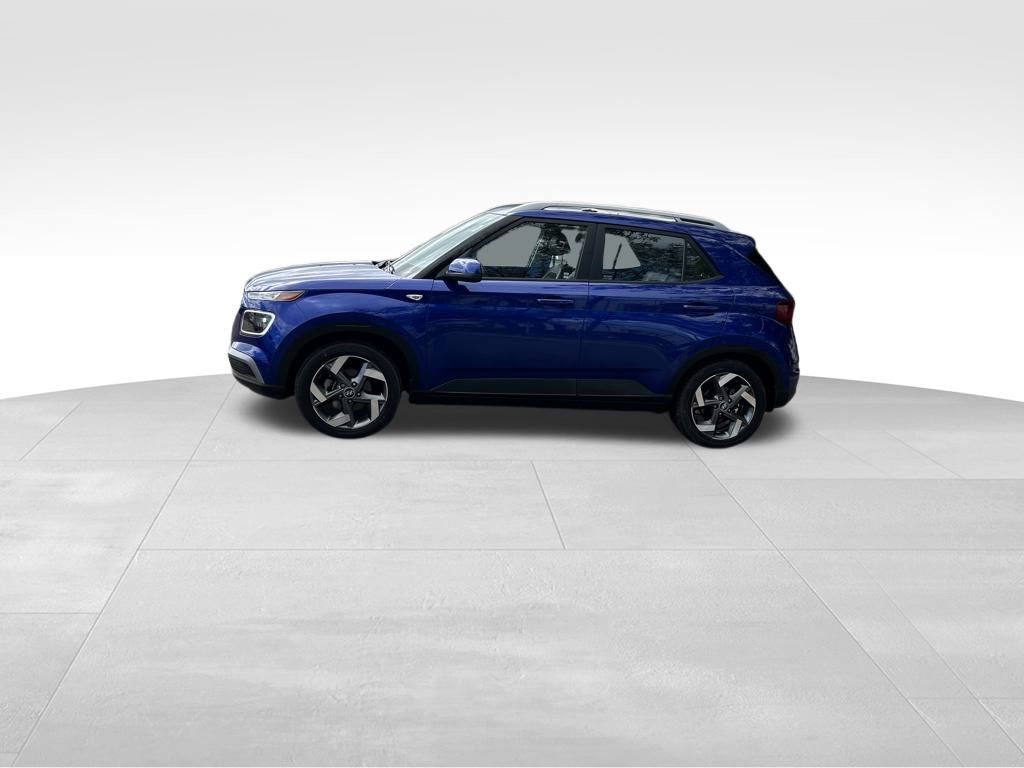 2022 Hyundai Venue SEL Limited photo 3