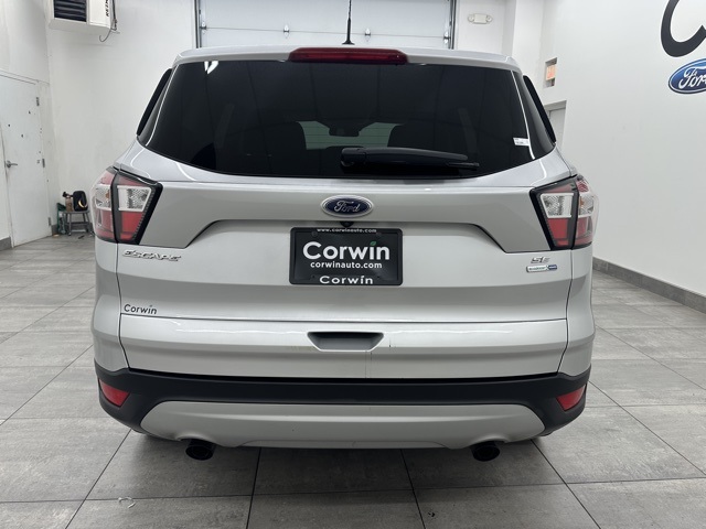 2017 Ford Escape SE photo 3