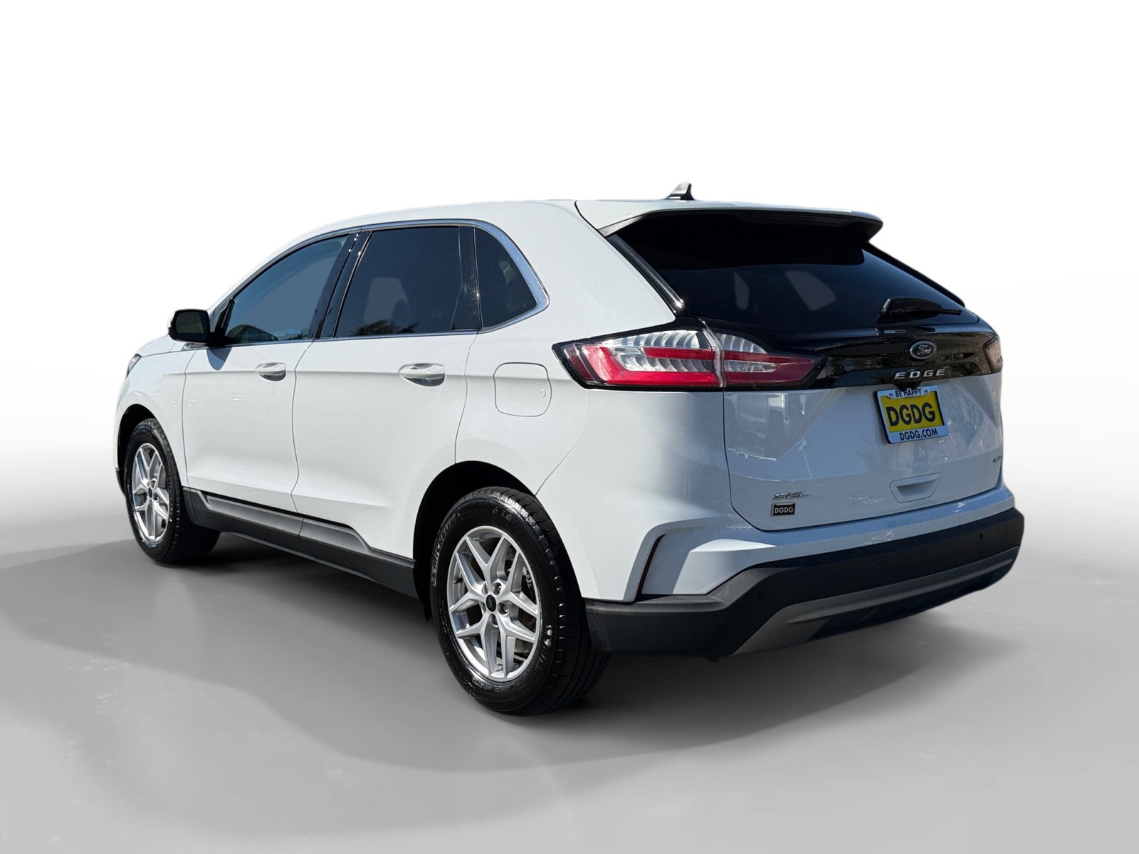 2024 Ford Edge SEL photo 3