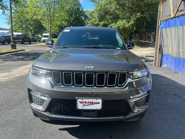 2025 Jeep Grand Cherokee Limited photo 11