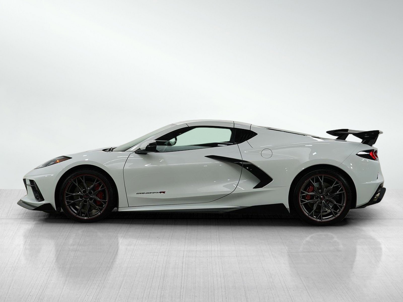 Used 2023 Chevrolet Corvette 1LT with VIN 1G1YA2D49P5127344 for sale in Burnsville, Minnesota