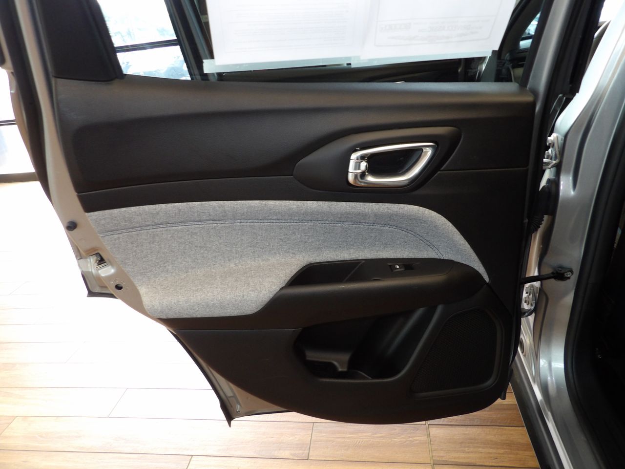 2022 Jeep Compass Latitude photo 20