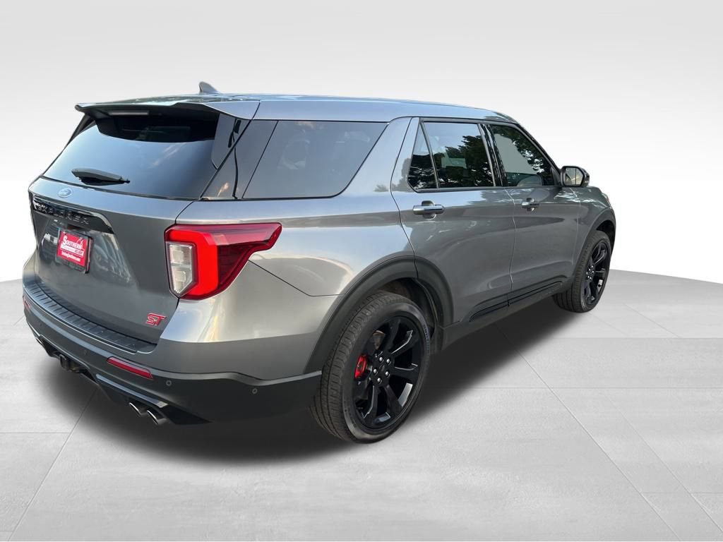 2022 Ford Explorer ST photo 4