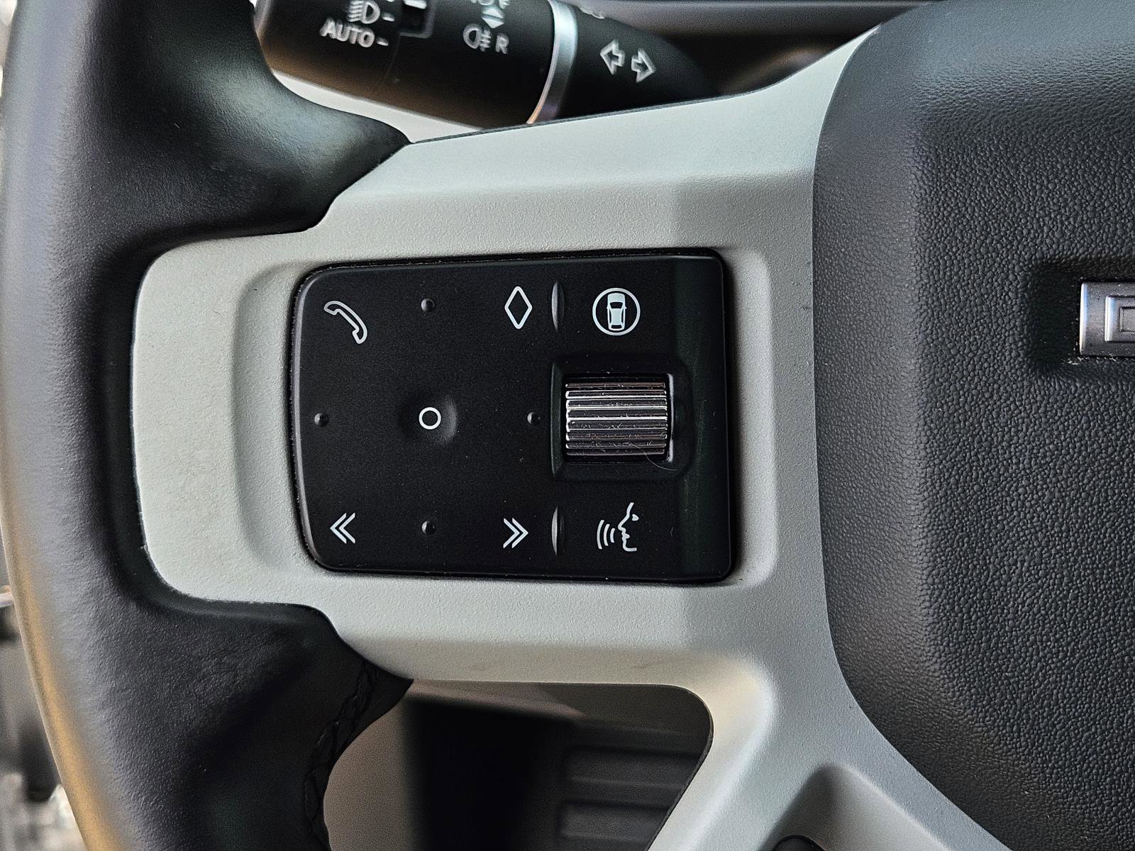 2024 Land Rover Defender X-Dynamic SE photo 14
