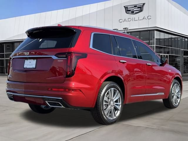 2025 Cadillac XT6 Premium Luxury photo 2