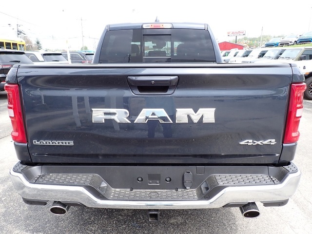 2025 Ram 1500 Laramie photo 4