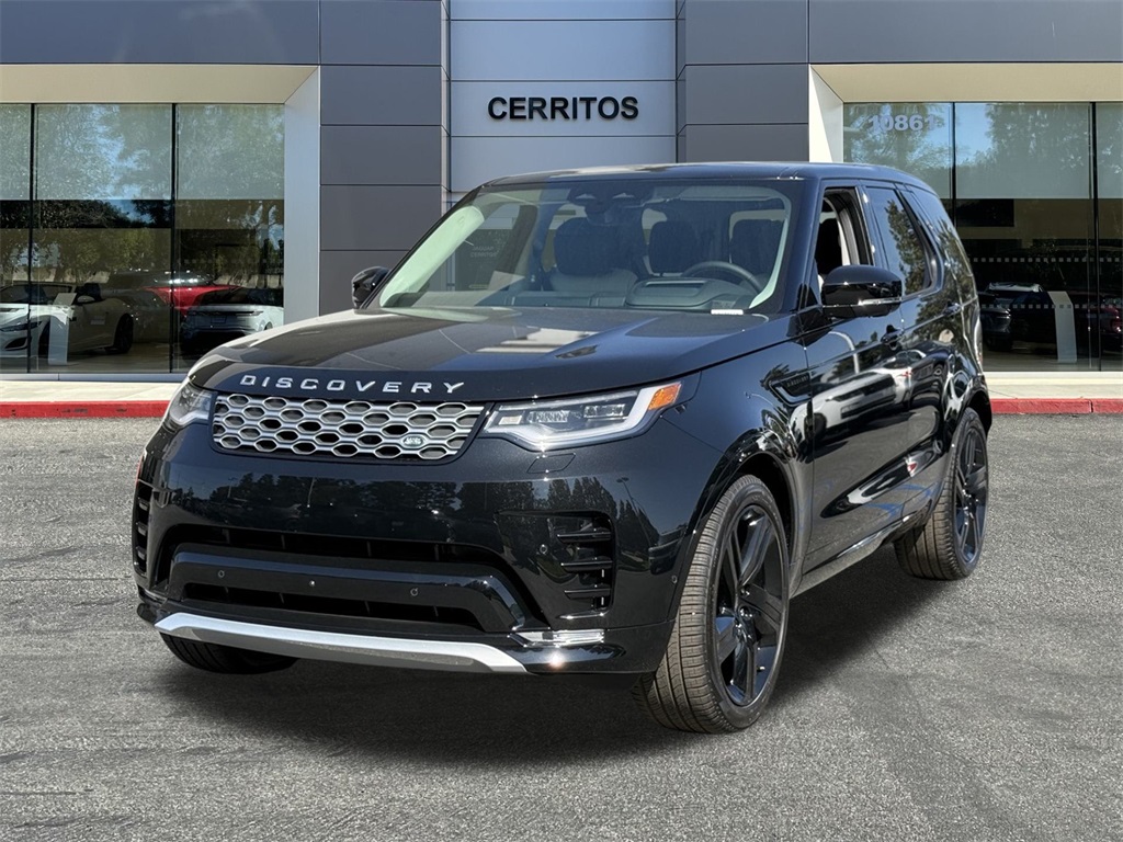 2025 Land Rover Discovery Metropolitan Edition's photo