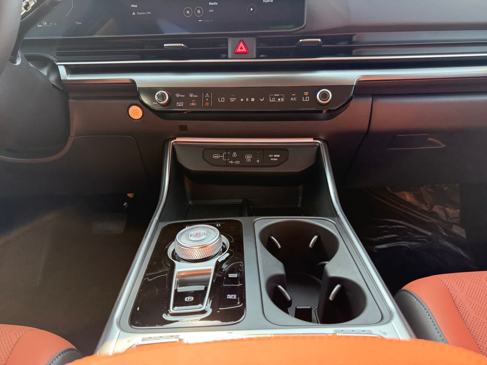 2026 Kia Carnival SX photo 11