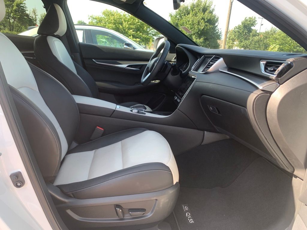 2024 Infiniti QX55 Luxe photo 28