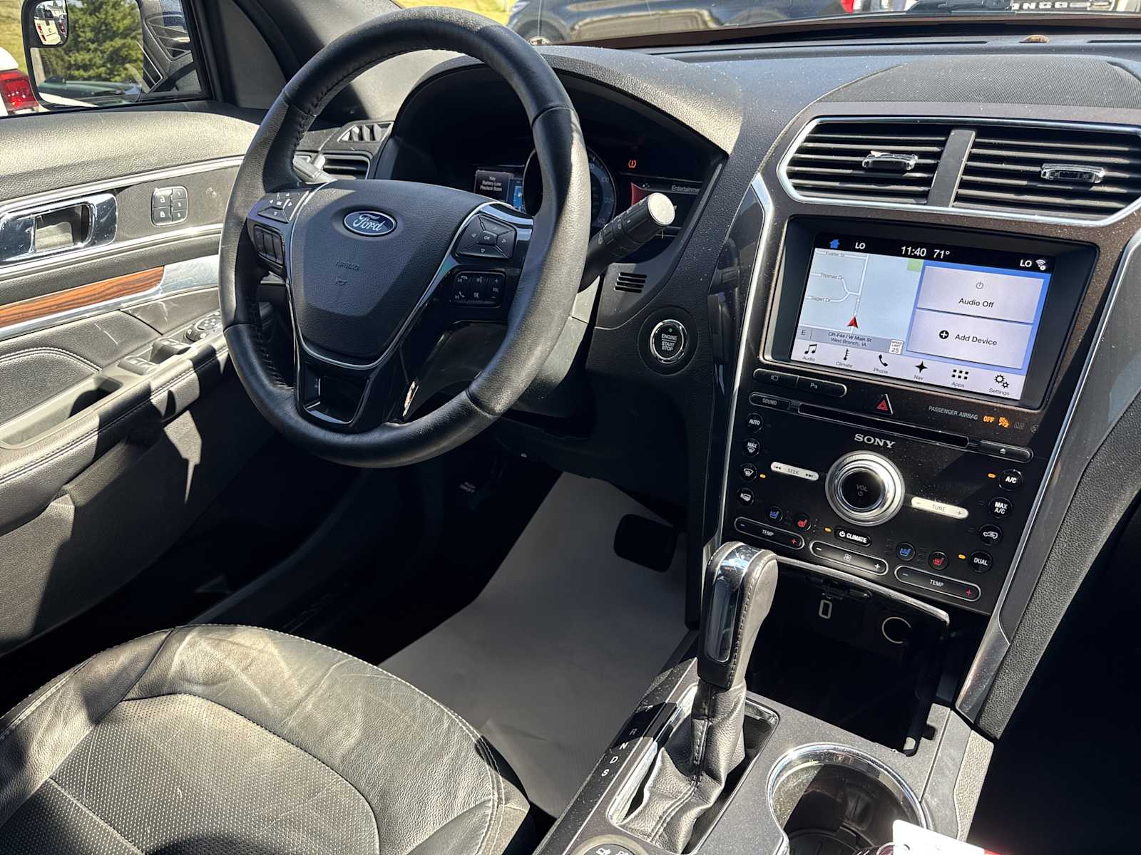 2017 Ford Explorer Limited photo 19