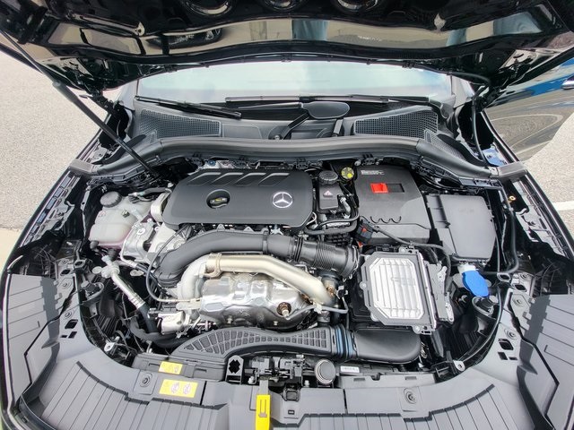 2025 Mercedes Benz GLA 250 photo 10