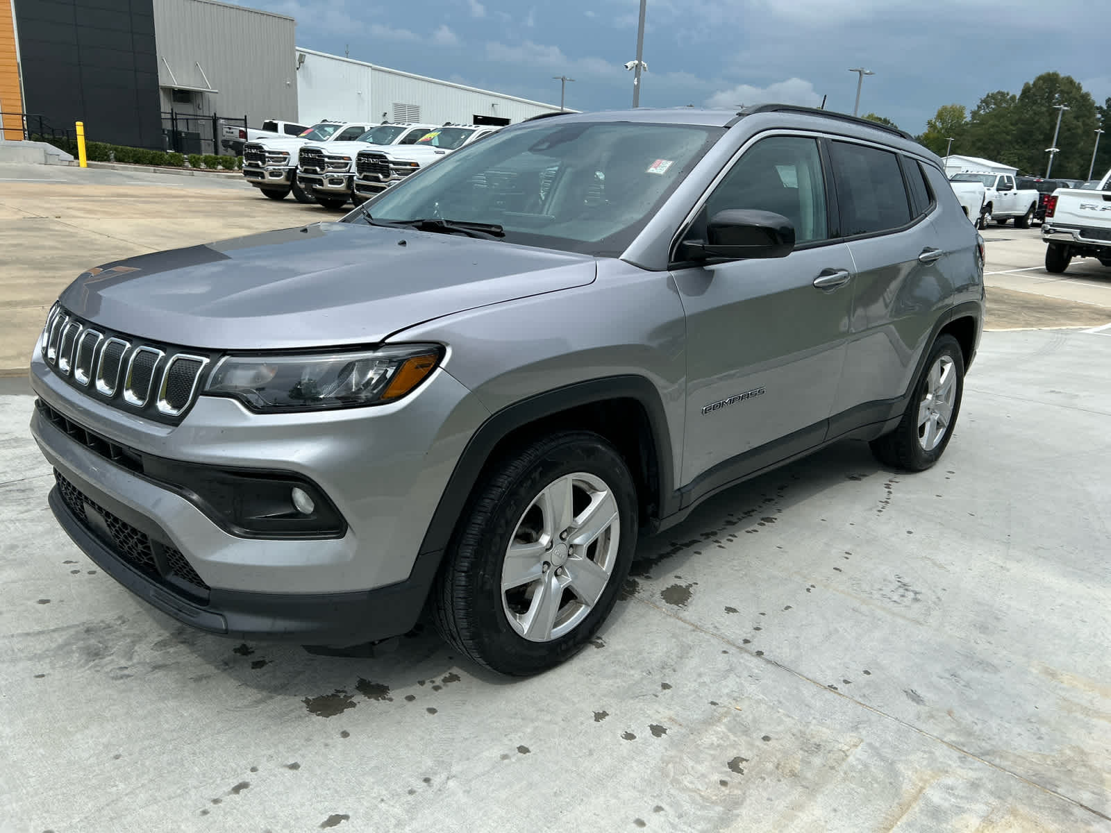 2022 Jeep Compass Latitude photo 4