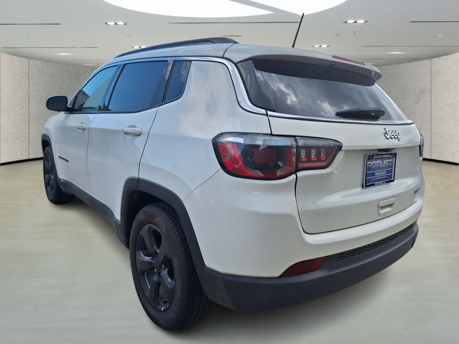 2020 Jeep Compass Latitude photo 3