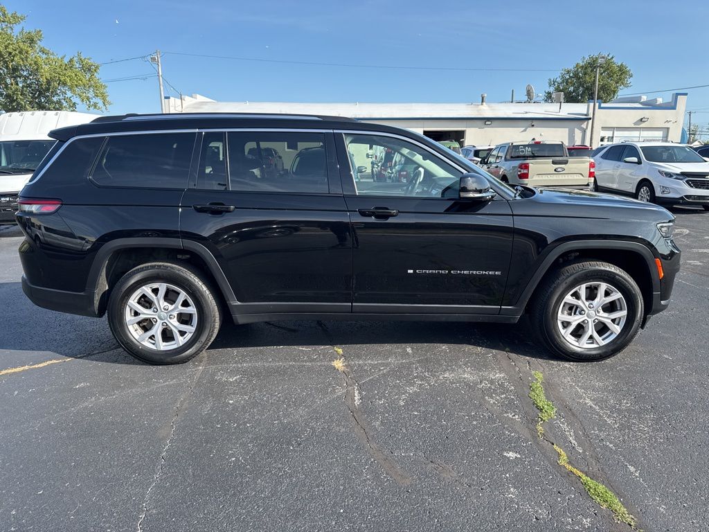 2021 Jeep Grand Cherokee Limited photo 2