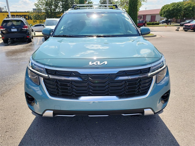 2026 Kia Seltos EX photo 8
