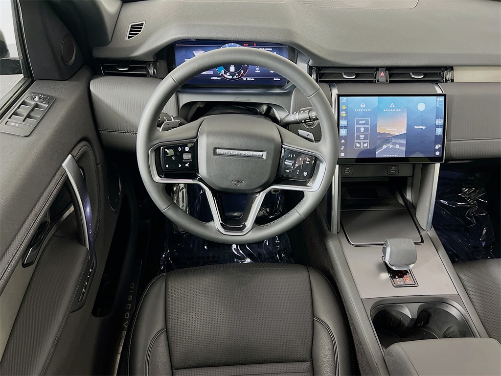 2025 Land Rover Discovery Sport Dynamic SE photo 21
