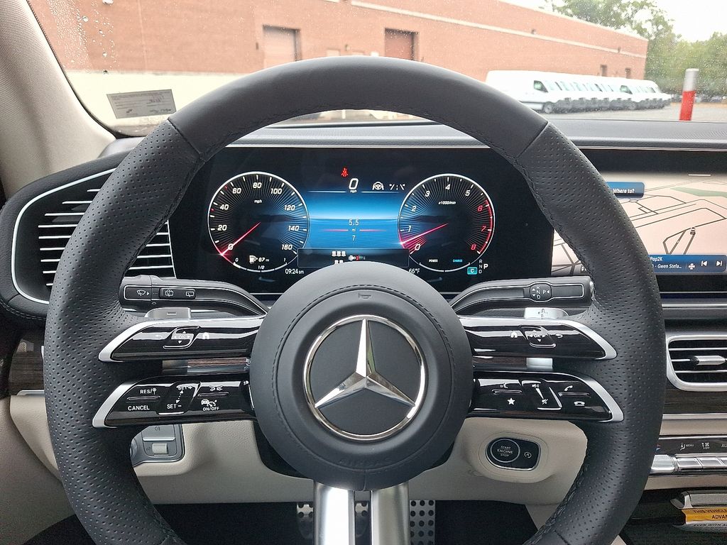 2026 Mercedes Benz GLS 450 4MATIC photo 15