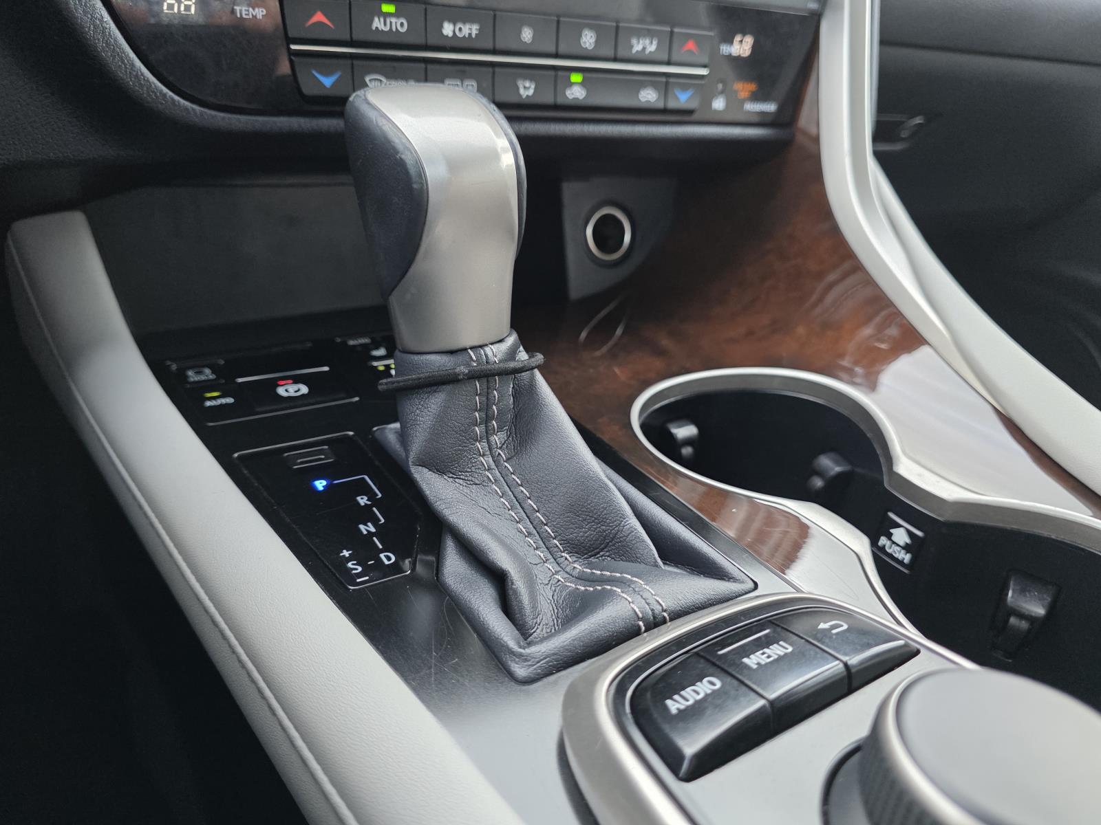 2016 Lexus RX 350 photo 19
