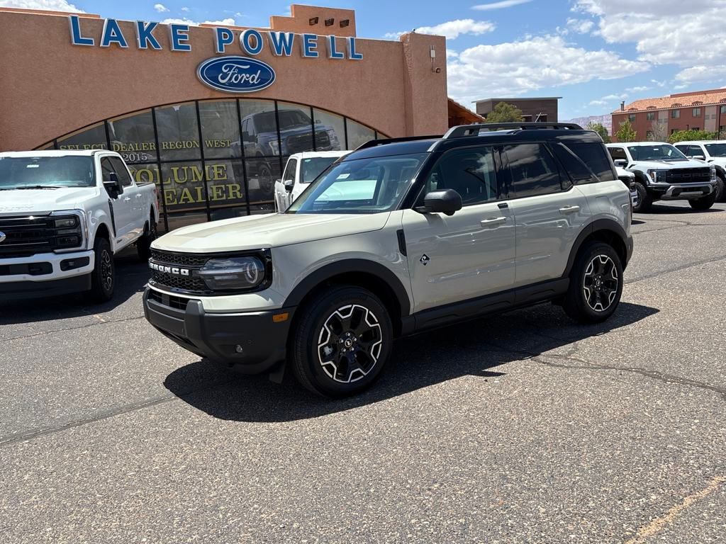 2025 Ford Bronco Sport Outer Banks's photo