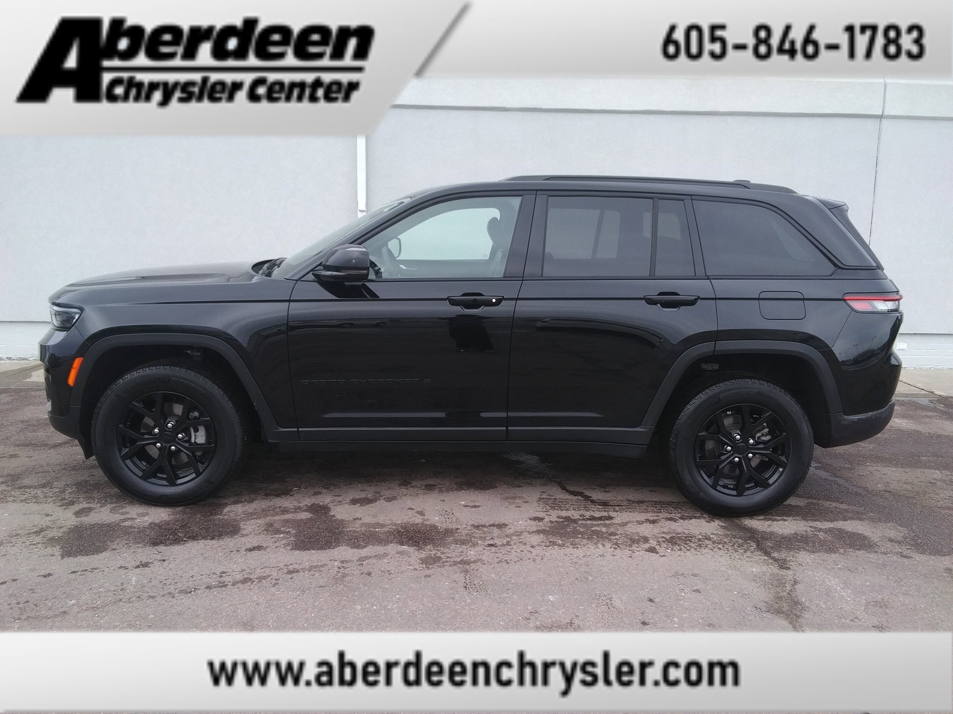 2024 Jeep Grand Cherokee Altitude's photo