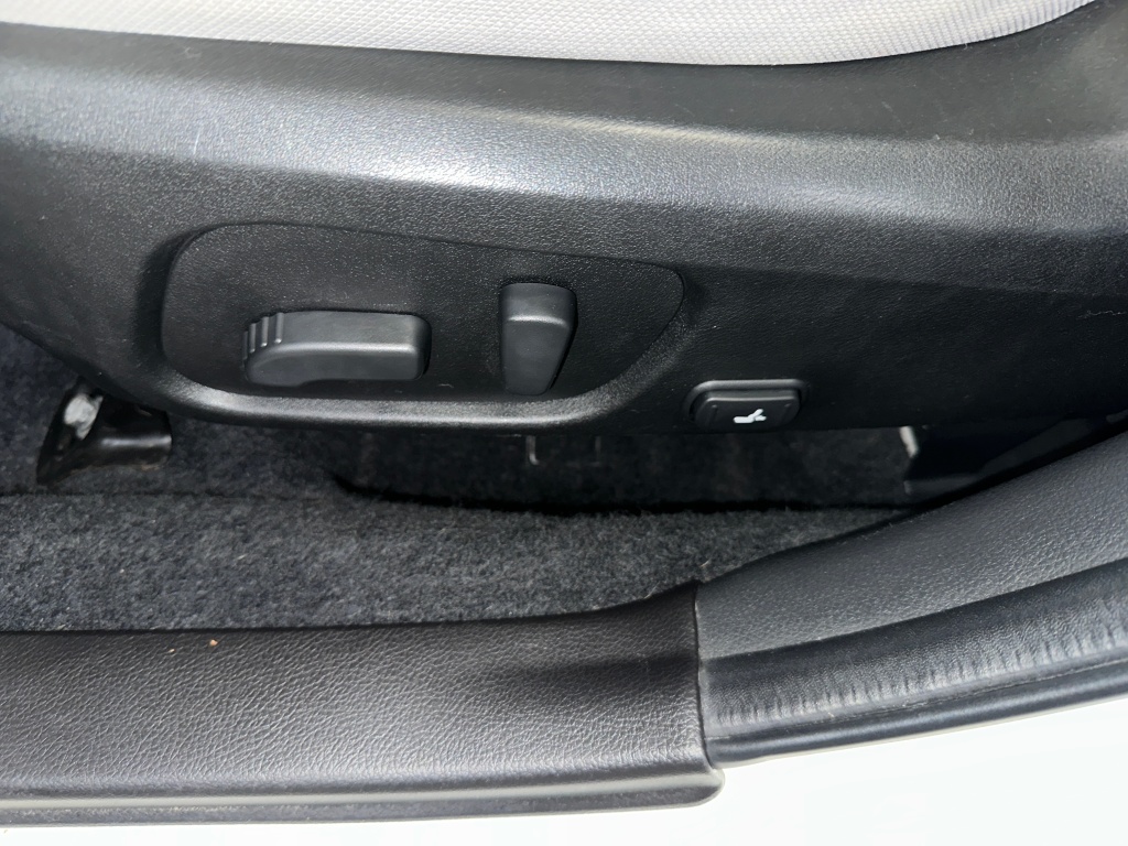 2017 Subaru Forester Premium photo 3