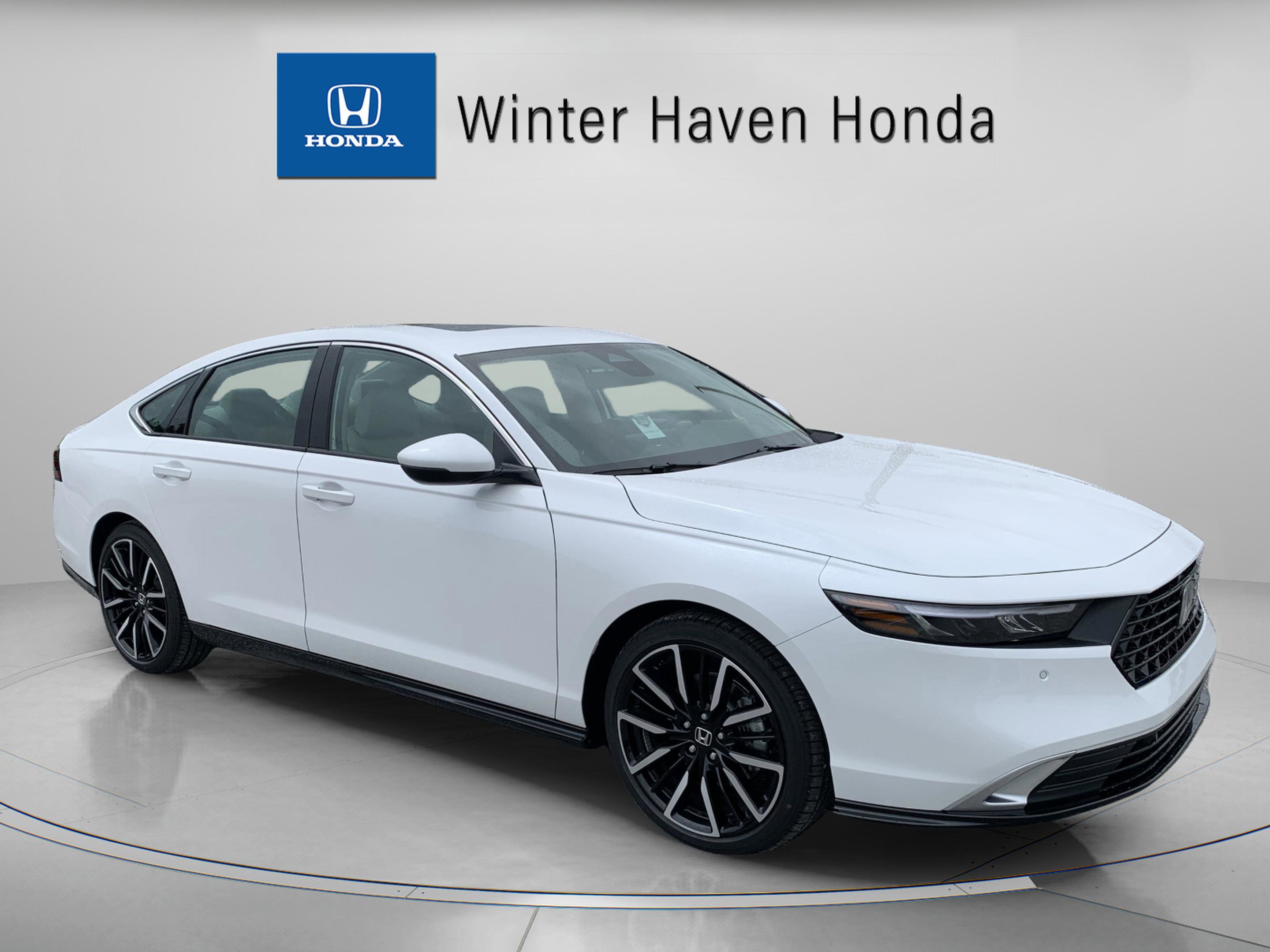 2025 Honda Accord Hybrid Touring's photo