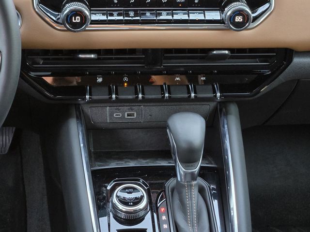 2025 Gmc Canyon AT4 photo 14