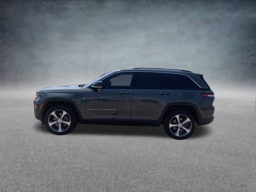 2022 Jeep Cherokee Limited 4xe photo 3