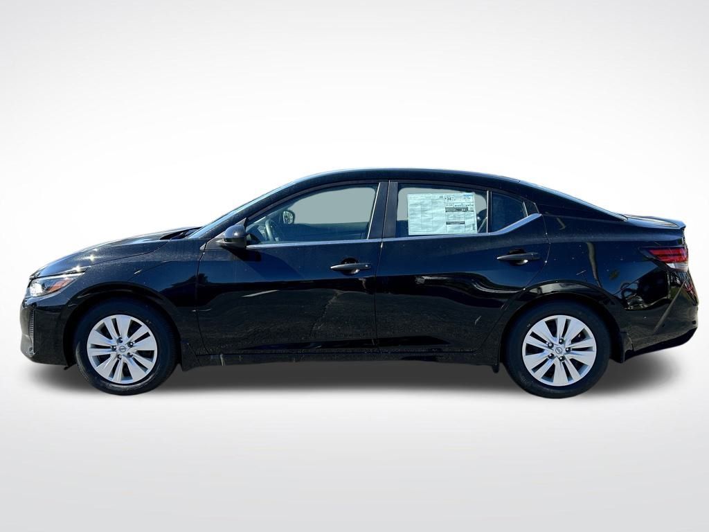 2025 Nissan Sentra S photo 4