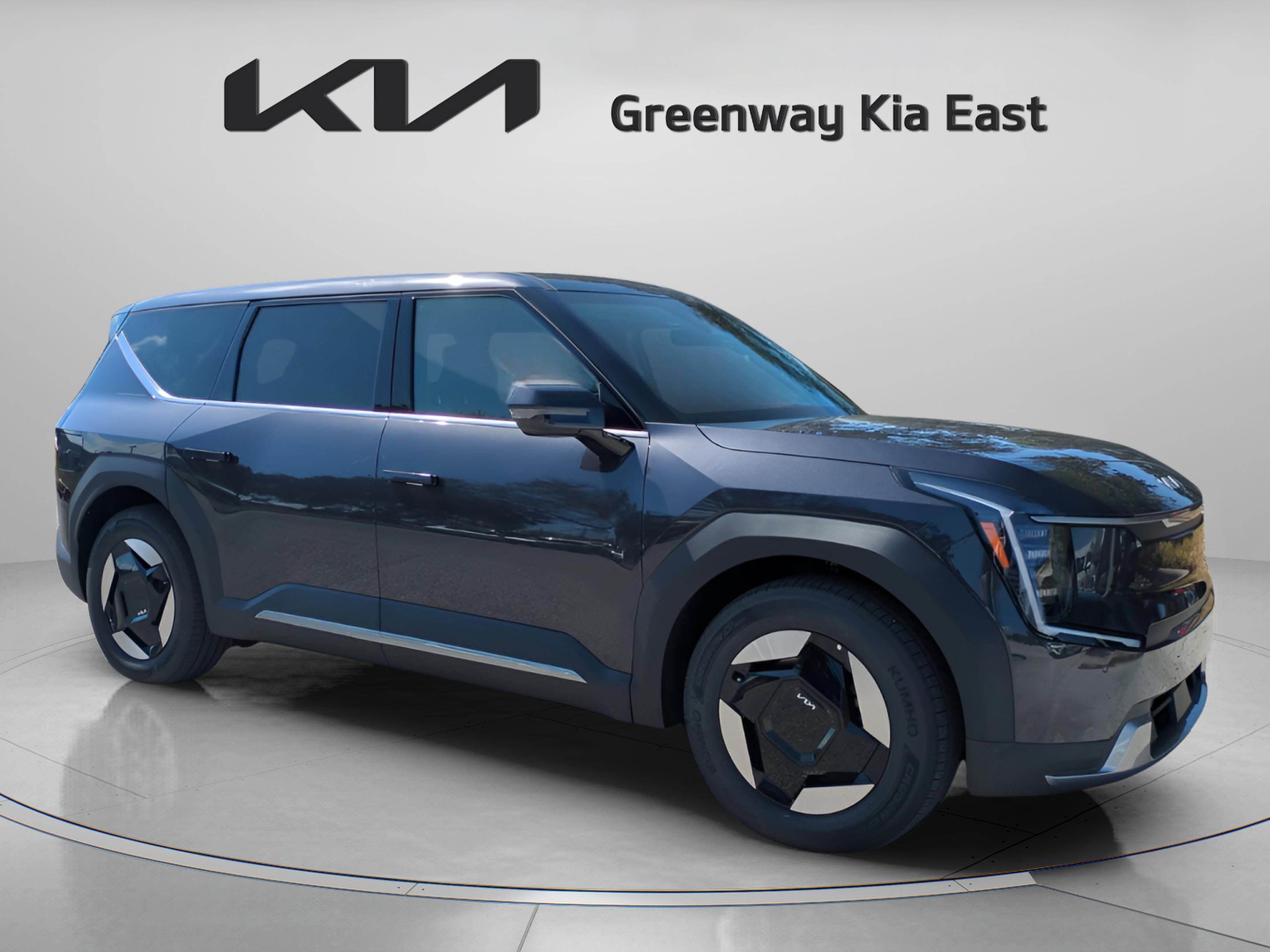 2026 Kia EV9 Light L/R's photo