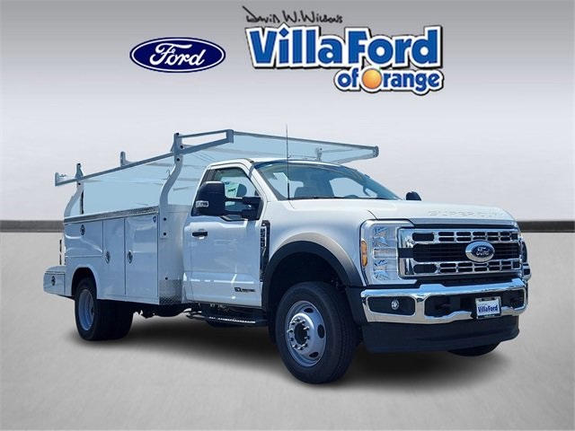 2024 Ford F-550 Super Duty Chassis Cab XL's photo
