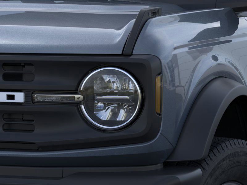 2025 Ford Bronco Base photo 15