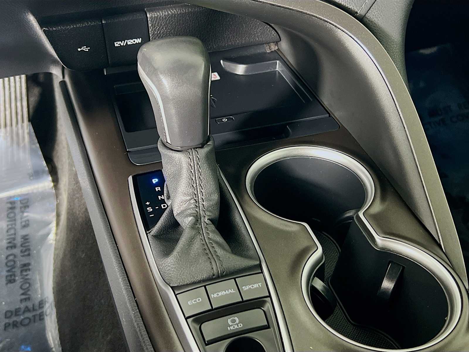 2022 Toyota Camry XLE photo 15