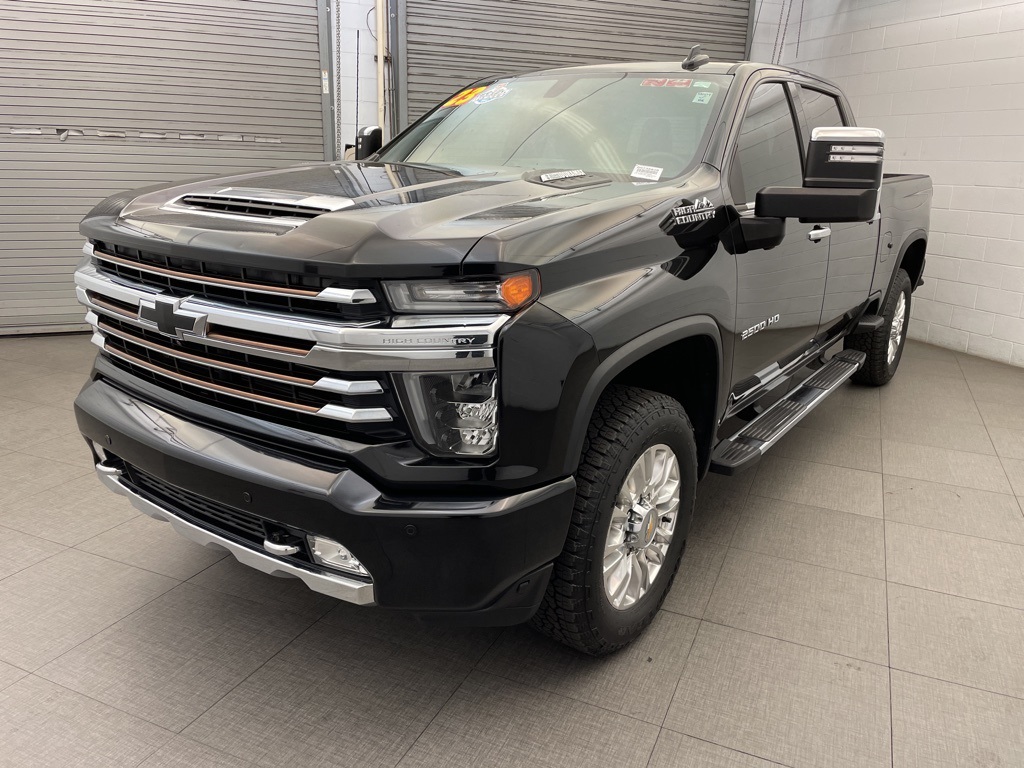 2023 Chevrolet Silverado 2500HD High Country photo 2