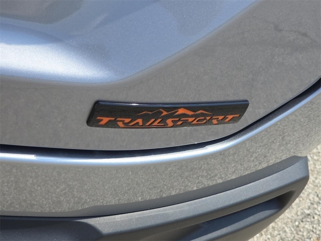 2025 Honda Pilot TrailSport photo 2