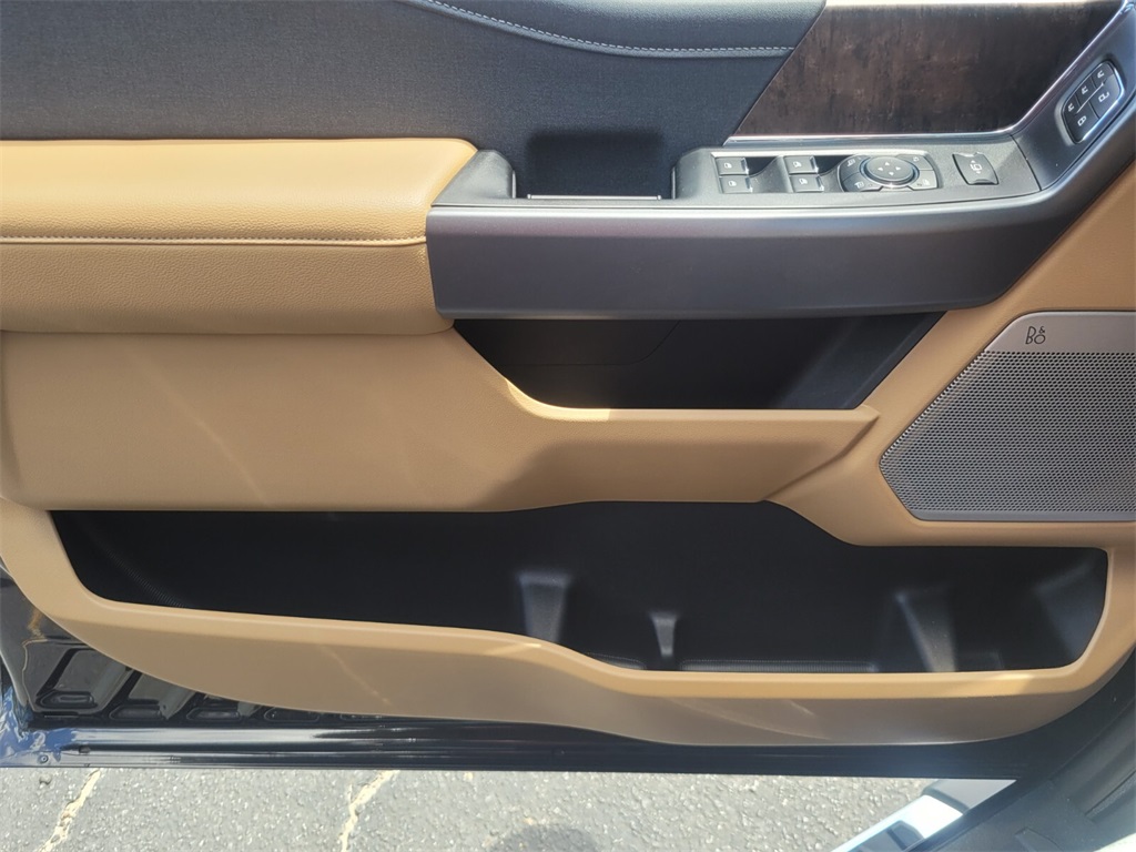 2025 Ford F-250 Lariat photo 27
