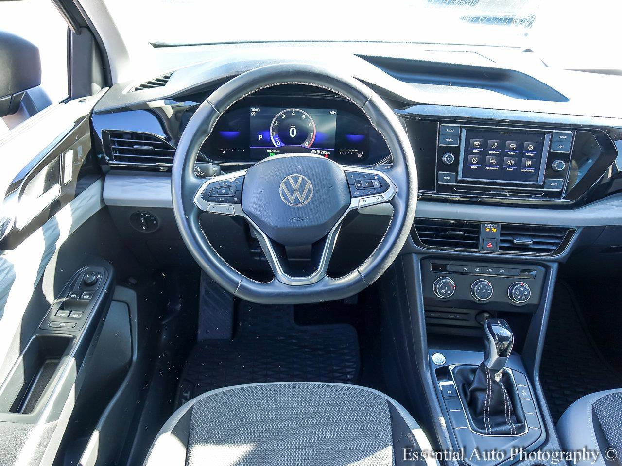 2022 VOLKSWAGEN TAOS - Image 10