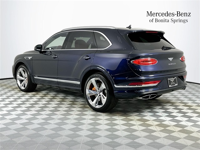 2023 Bentley Bentayga Azure photo 3