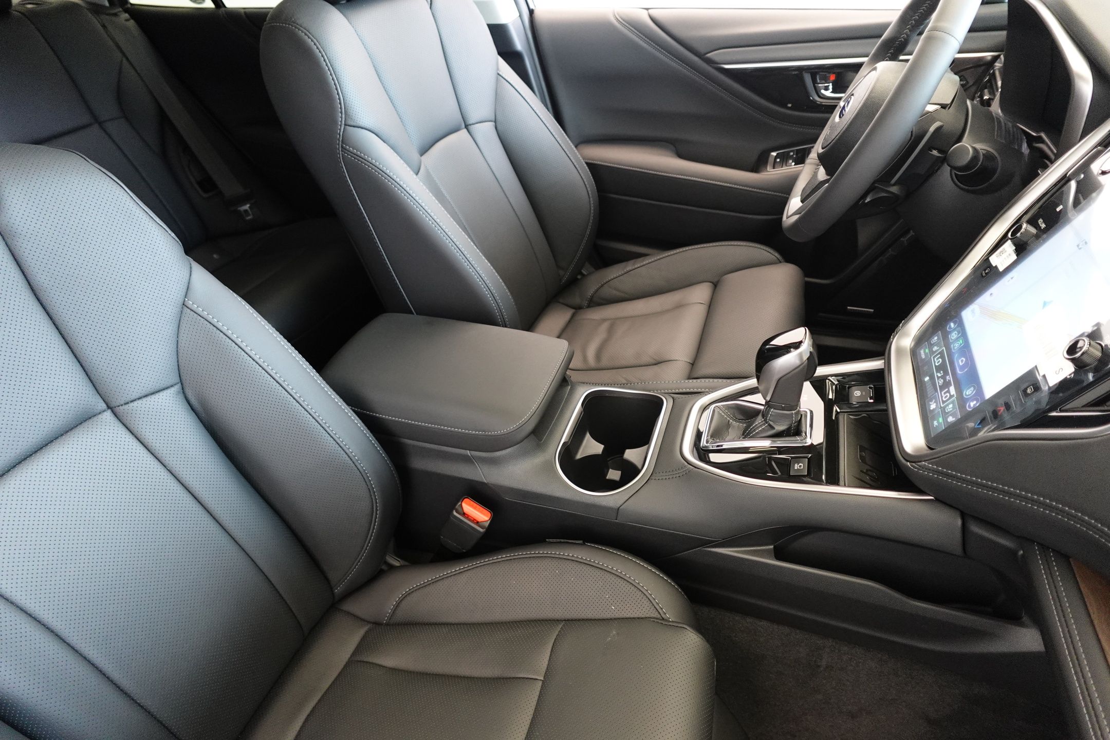 2025 Subaru Outback Touring photo 22