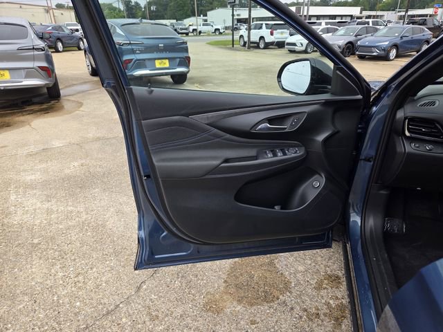 2025 Buick Envista ST photo 11