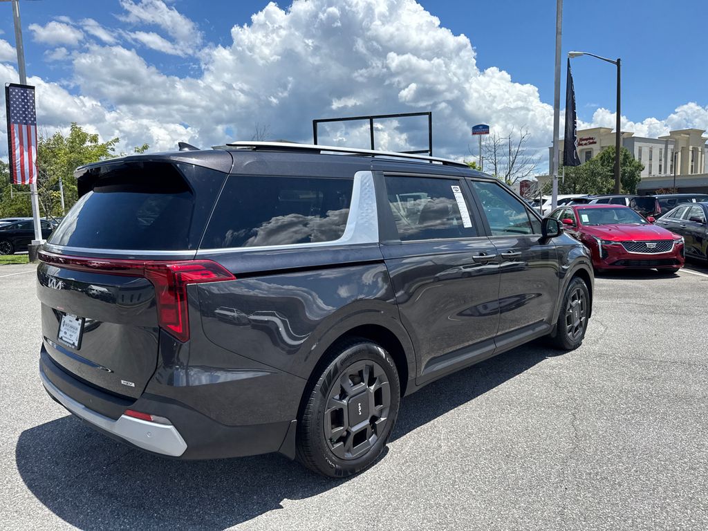 2025 Kia Carnival EX photo 2