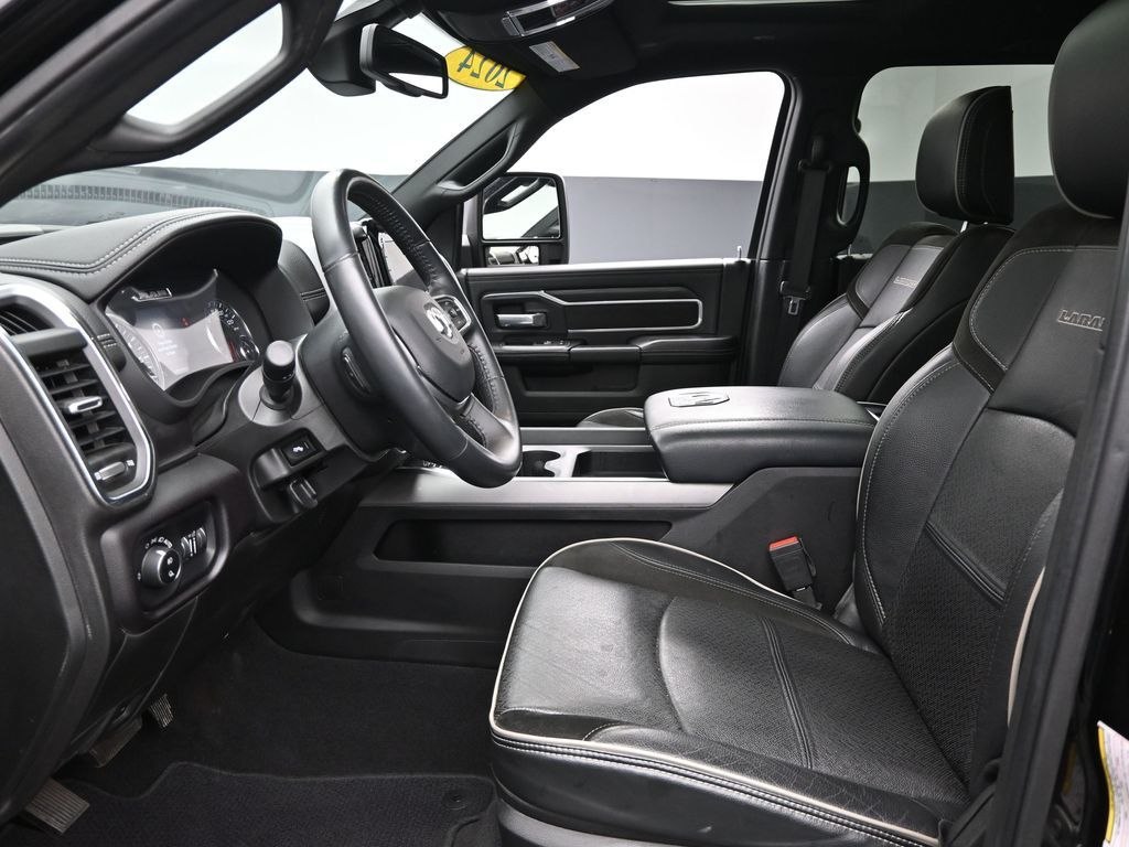 2024 Ram 2500 Laramie photo 11