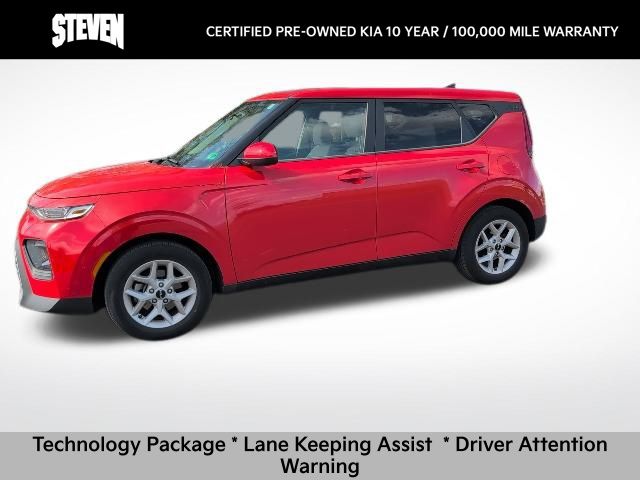 2022 Kia Soul LX photo 2